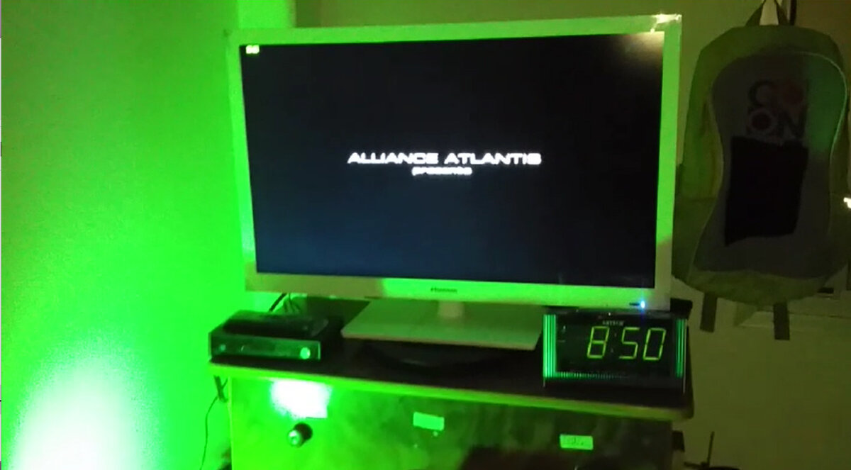 115 (152) - CLOSE WAYS ALL