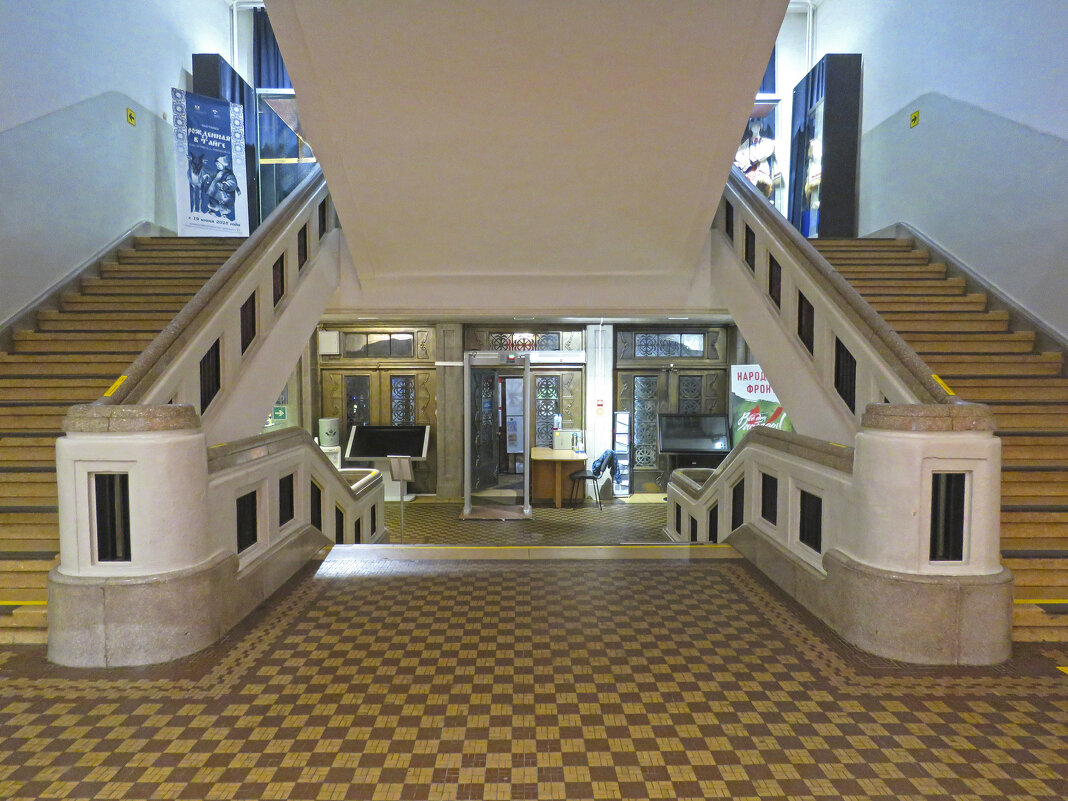 В Сахалинском областном краеведческом музее. - ИРЭН@ .