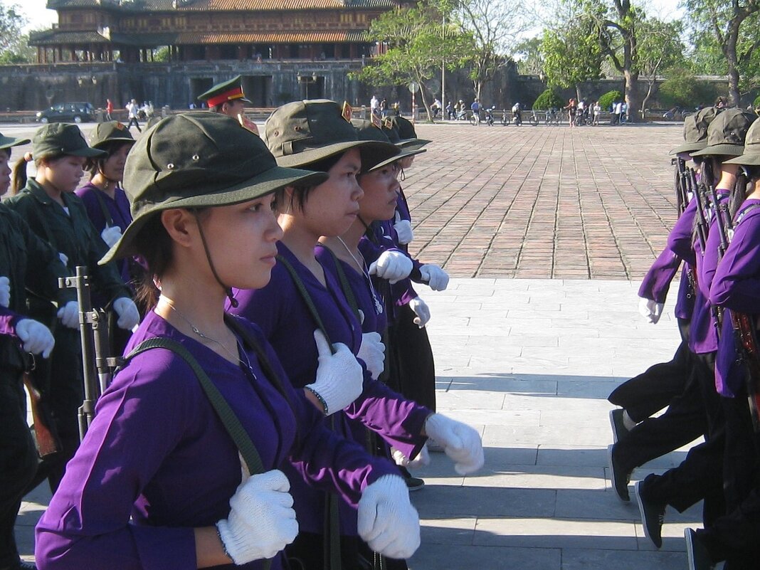 Девушки из вьетнамской Красной Армии. - unix (Илья Утропов)