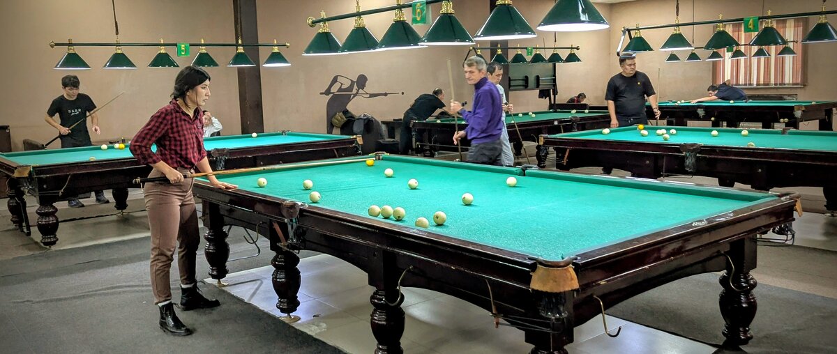 Играют и девушки,отлично. - Андрей Хлопонин