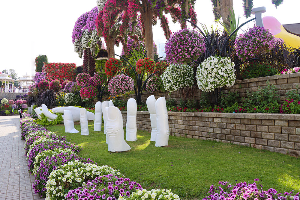 В парке цветов - Галина Ильясова