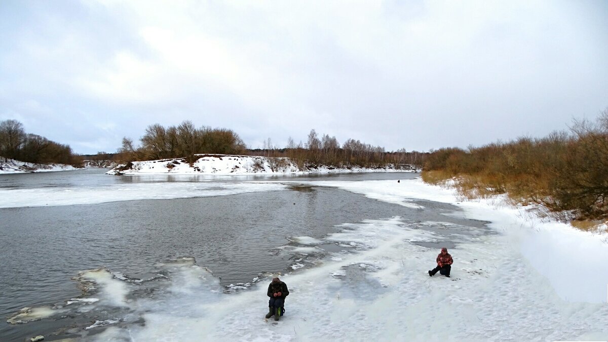 Опасная рыбалка. - Милешкин Владимир Алексеевич 