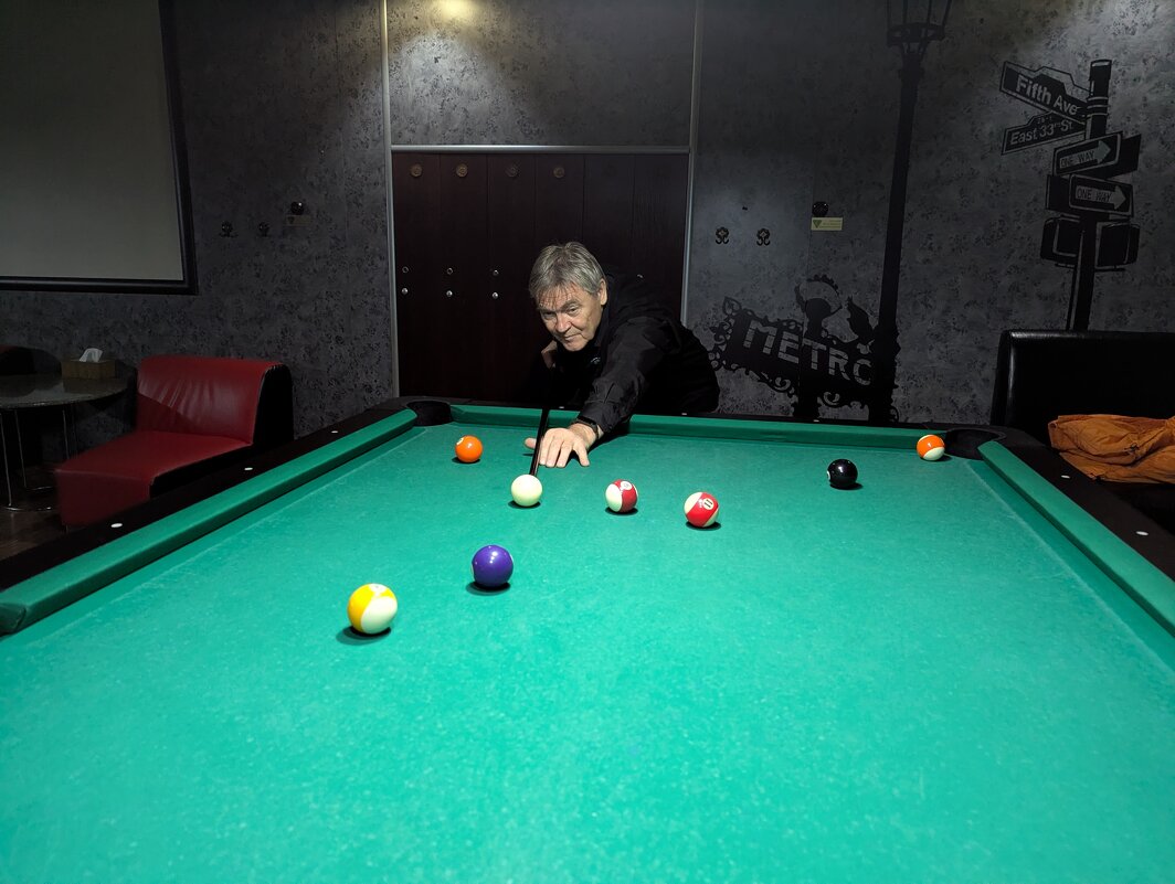 Играем в пул - Андрей Хлопонин