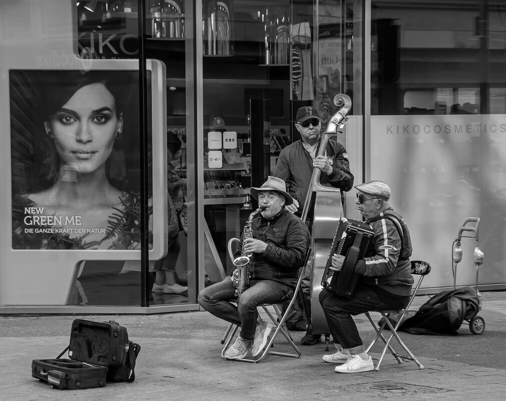 Уличные музыканты - Valziwa 
