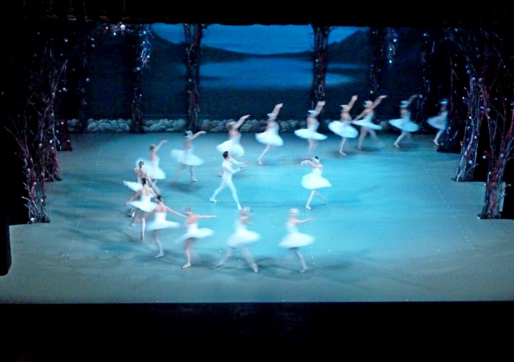 ПИТЕР, Лебединое озеро. - Виктор Осипчук ПИТЕР, Лебединое озеро. - Виктор Осипчук