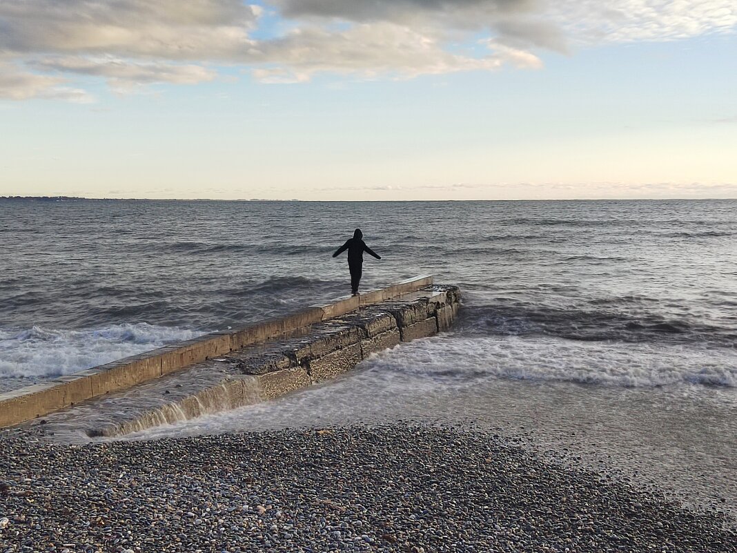 Не так-то  просто  позировать.. Автор Саша - Фотогруппа Весна