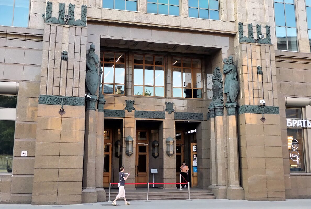 Бывший Центральный "Военторг" - Валерий Судачок