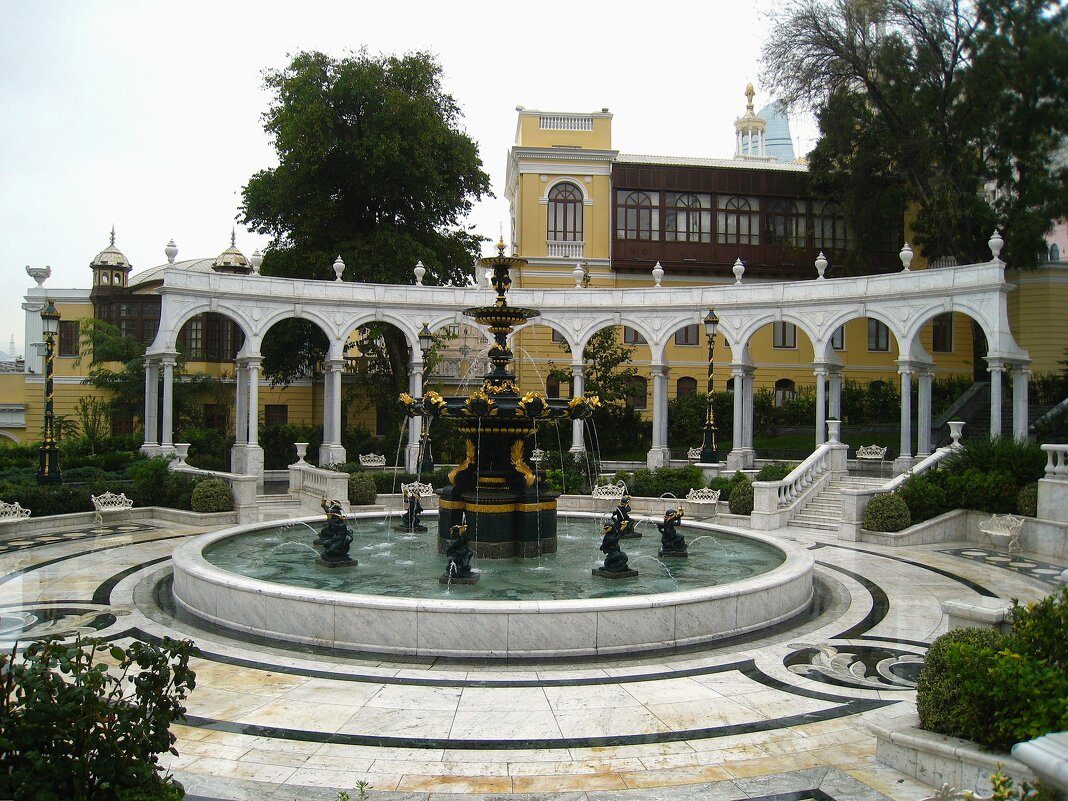 Фонтан в саду Филармонии. - unix (Илья Утропов)