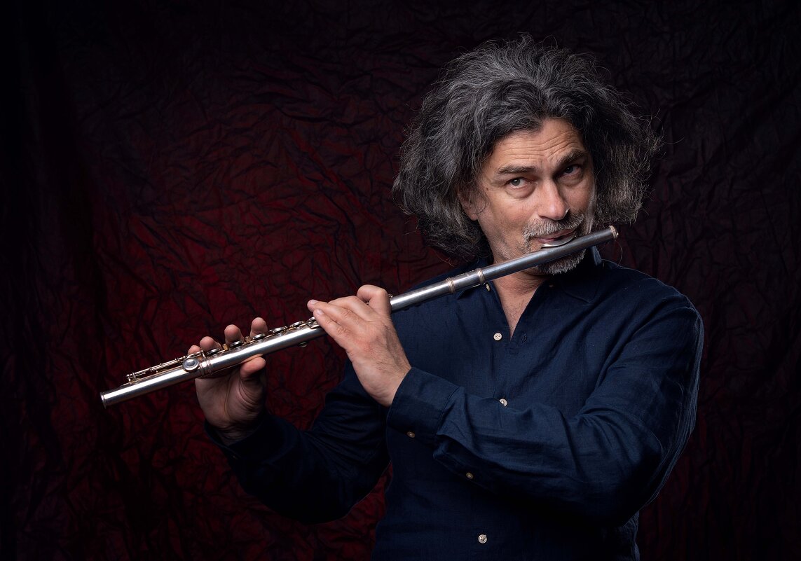 "Соло на флейте". - Давид Манакьян