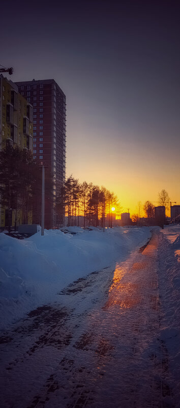 "Горсть тепла после долгой зимы... " - Леонид Абросимов