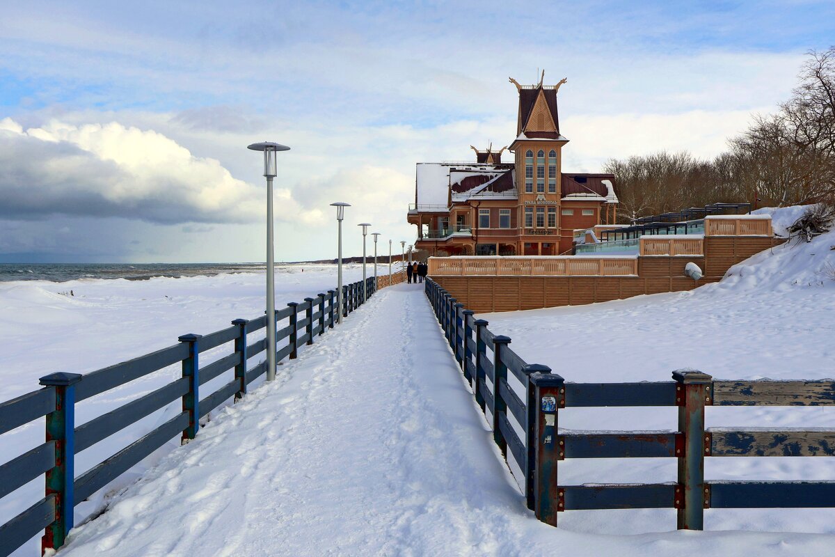 Отель «Гранд Монополь» - Сергей Карачин