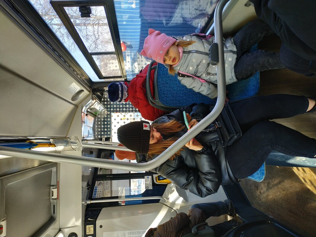 Юная представительница самого фотогеничного народа - Андрей Лукьянов