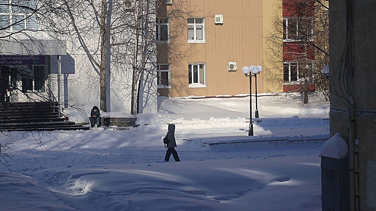 Март...Весна света на бульваре! - Владимир 