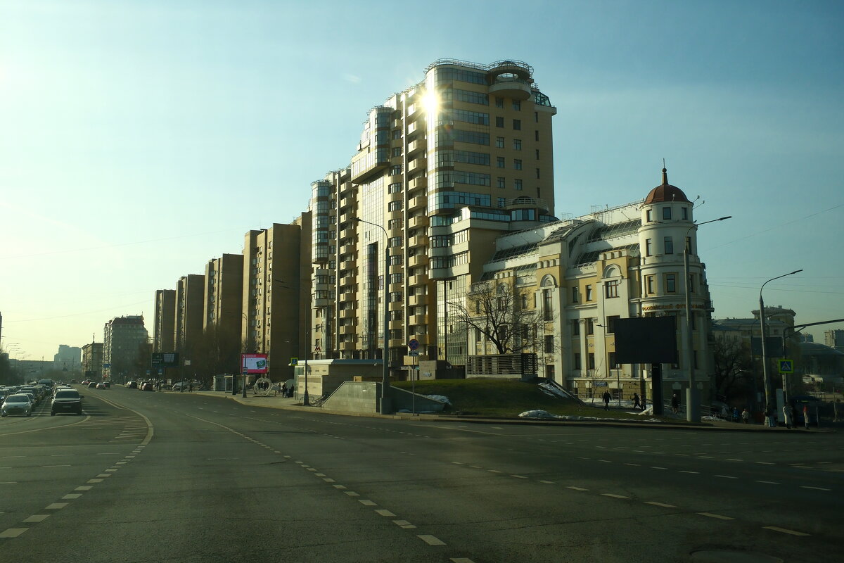 Москва.Ул.  Большие каменщики - Лютый Дровосек