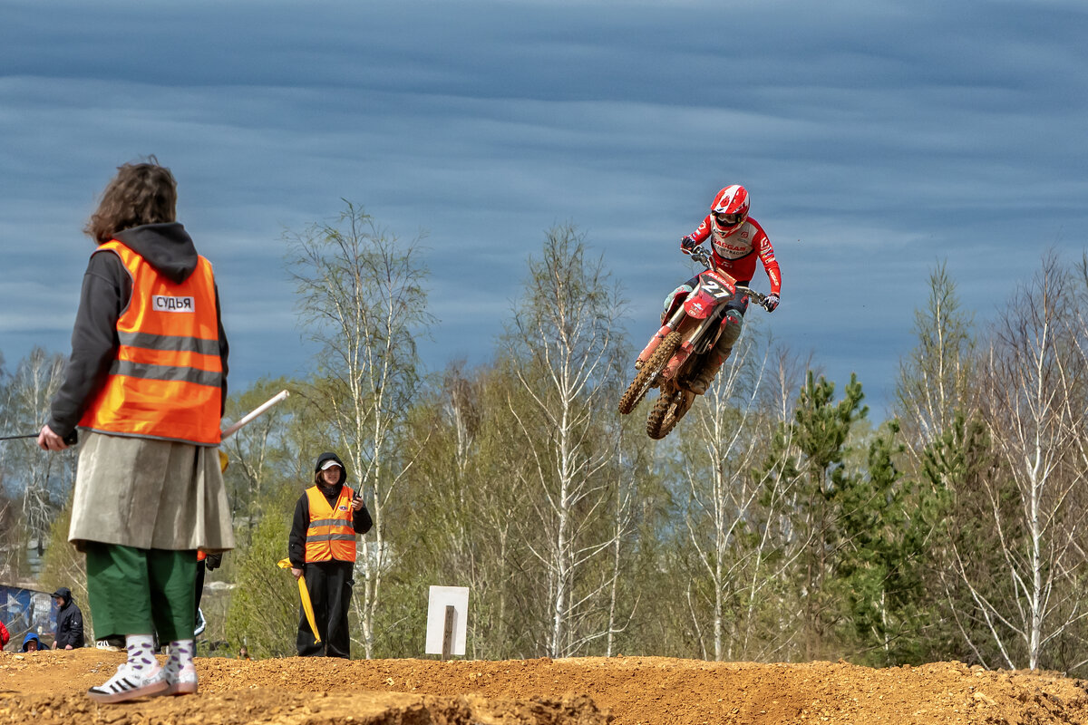 ****** - Вячеслав Овчинников