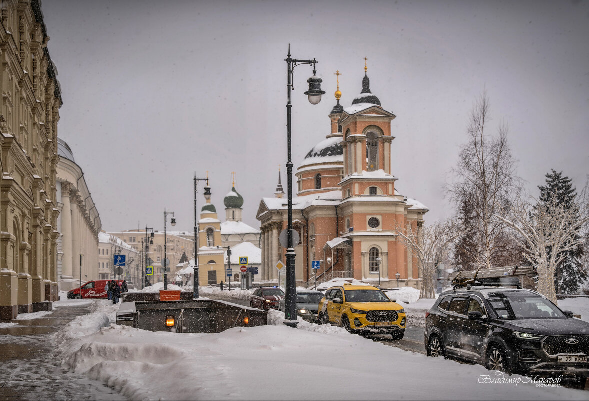 "Снег на Варварке"© - Владимир Макаров