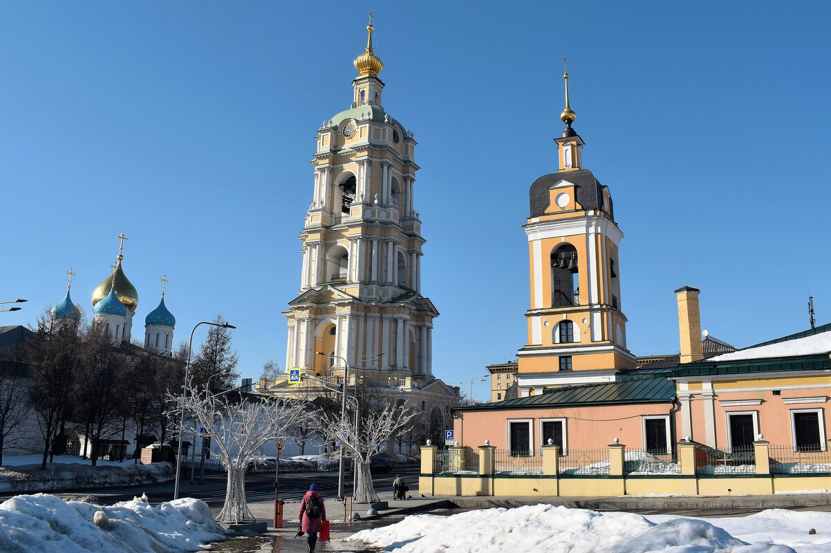 Новоспасская колокольня и Сорокосвятская церковь. - Татьяна Помогалова