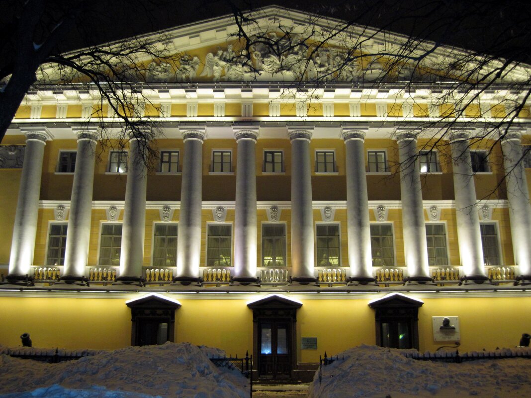 Фрагмент здания Адмиралтейства. Санкт-Петербург. - Ирина *** Фрагмент здания Адмиралтейства. Санкт-Петербург. - Ирина ***