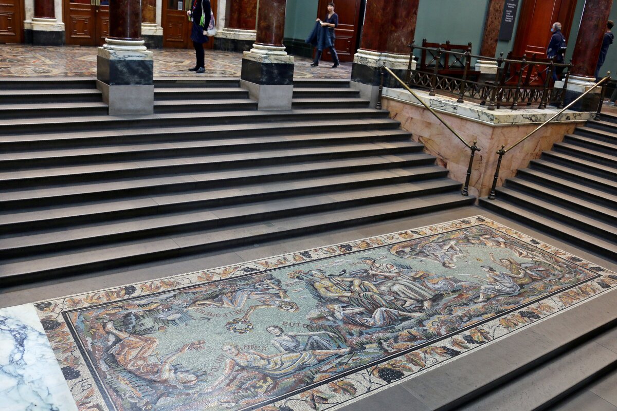 Полы в Национальной галерее - Ольга Полы в Национальной галерее - Ольга