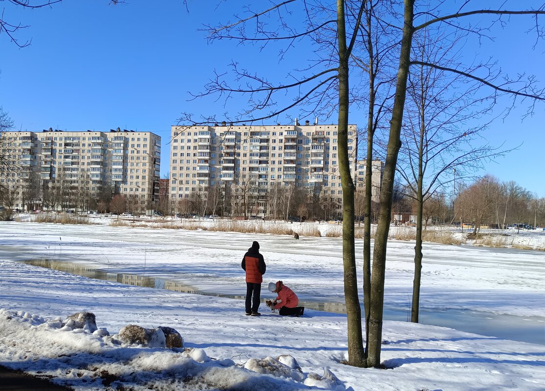 У реки в марте - Мария Васильева