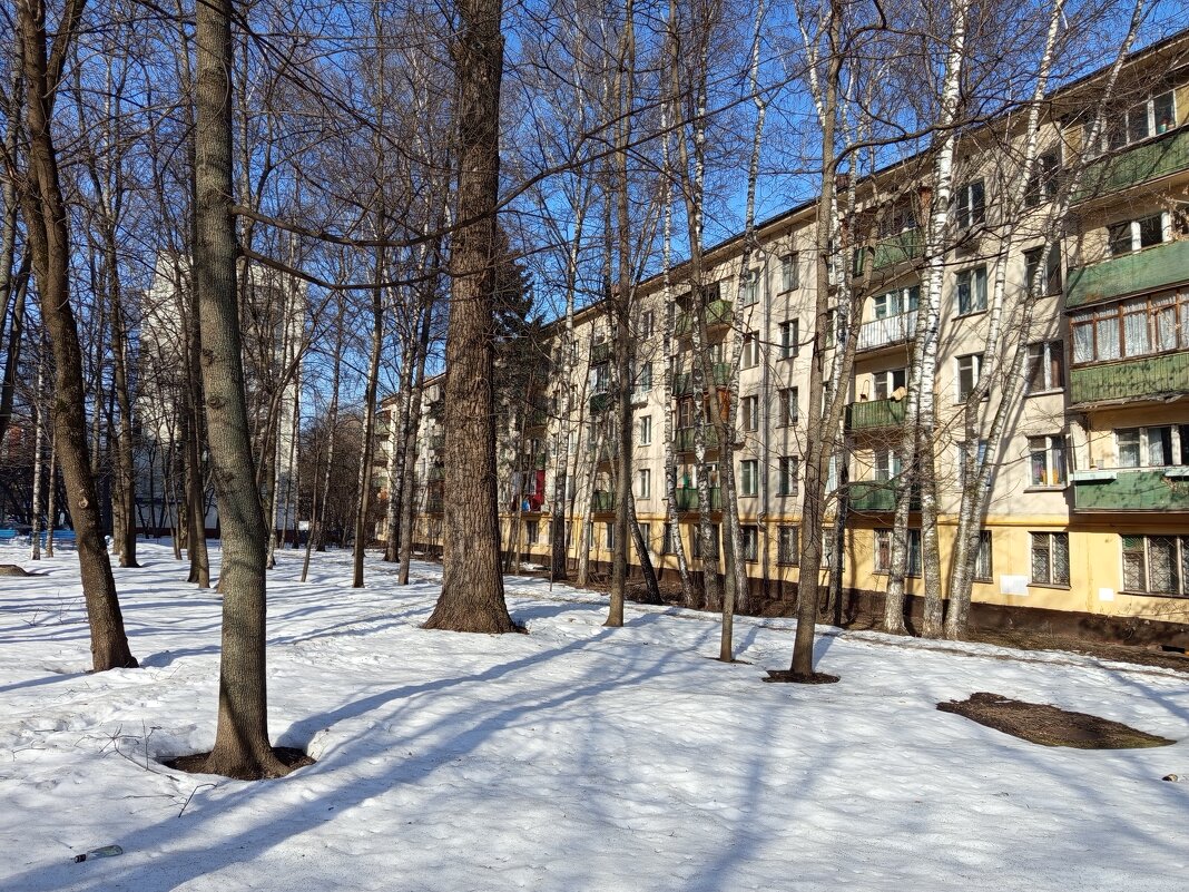 Март в городе - Андрей Лукьянов
