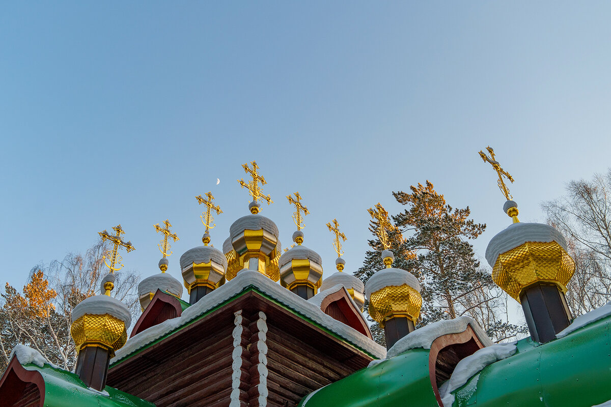 Восемь крестов и Луна. - Владимир А.Р. 