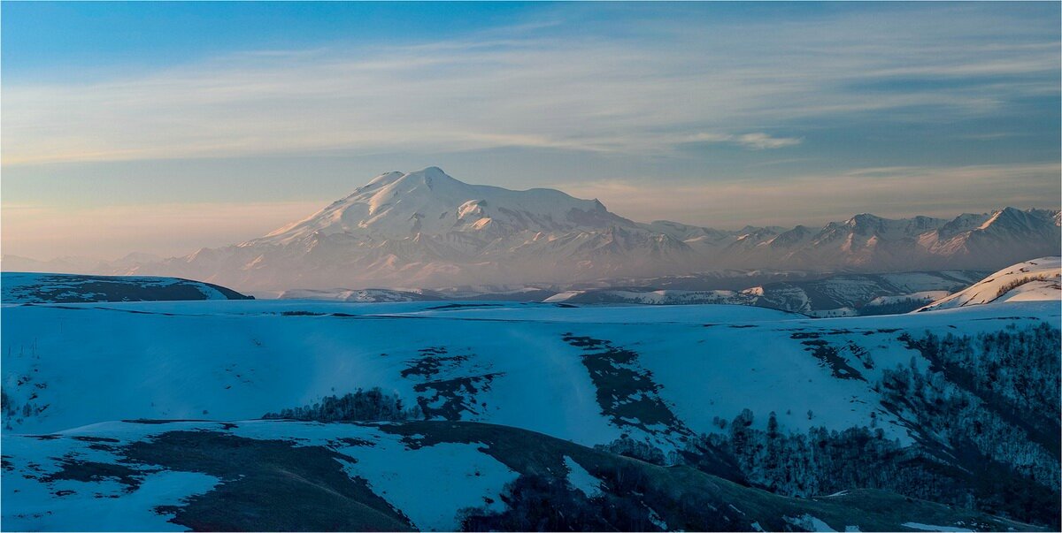 Эльбрус с перевала Гумбаши - Александр Лебедев
