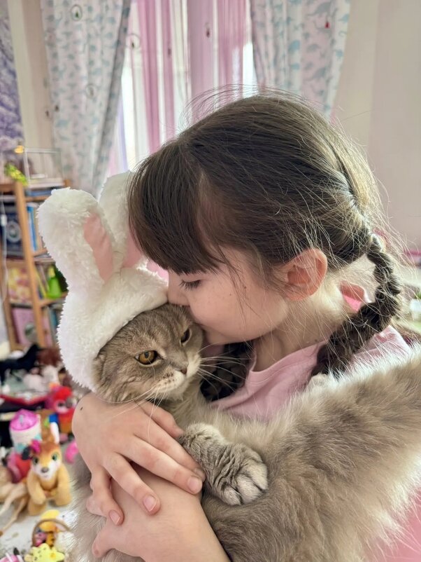 Тарас в новой шапочке - Галина Нестратова