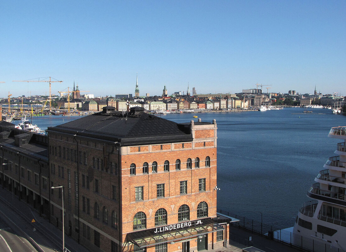 Вид на Стокгольм со смотровой площадки Фьелльгатан (Fjällgatan) - Александр Ильчевский 