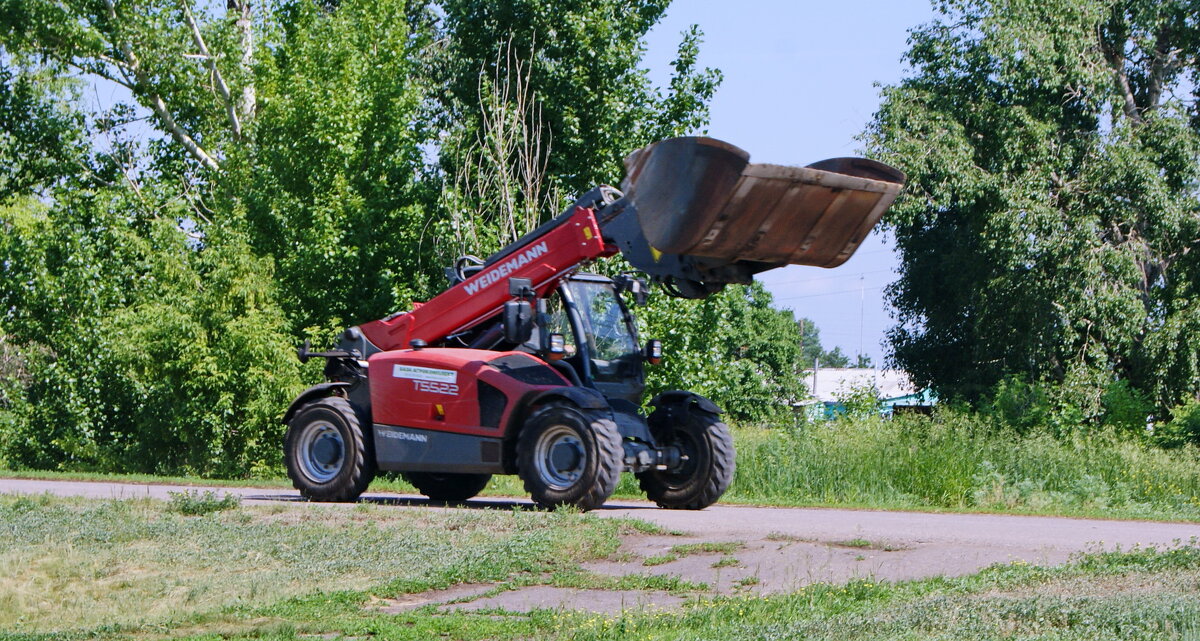 Погрузчик фронтальный. - сергей ермошкин