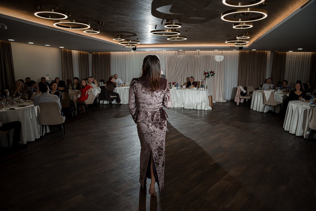 Банкет - Алена Иванова