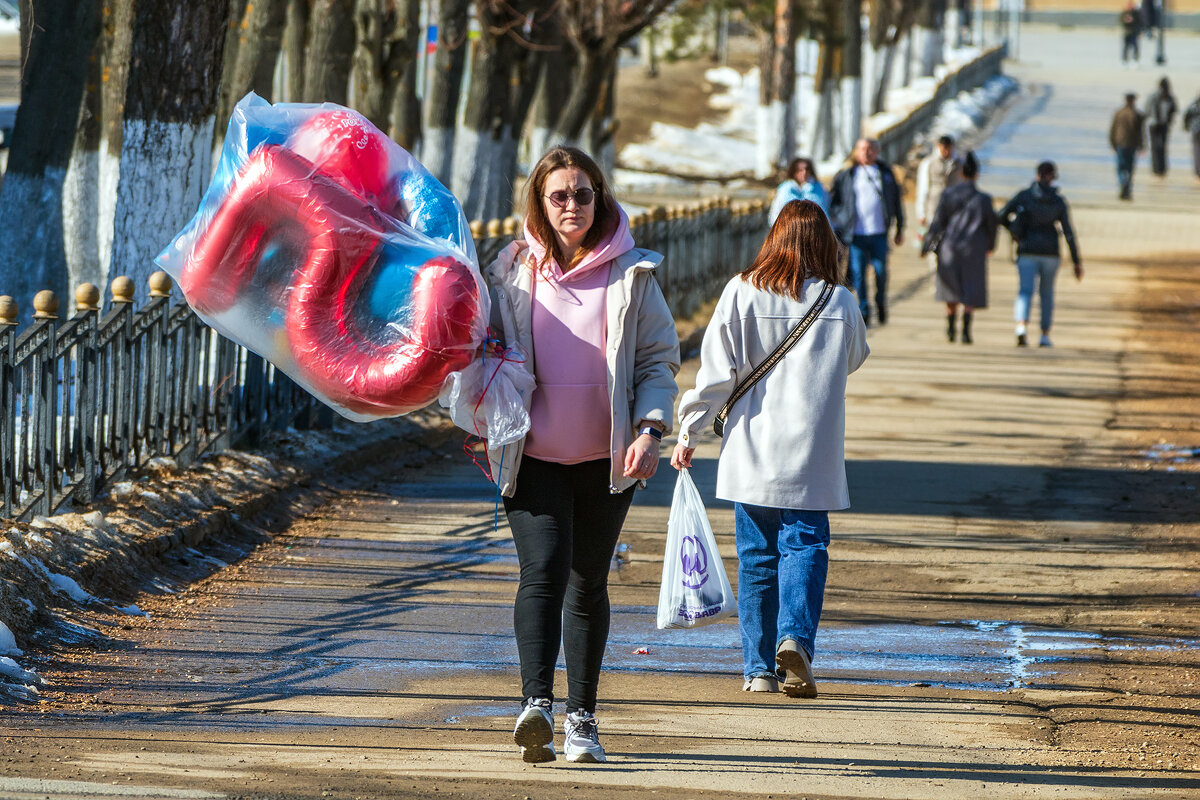 Про праздники и шарики. - Анатолий. Chesnavik. Про праздники и шарики. - Анатолий. Chesnavik.