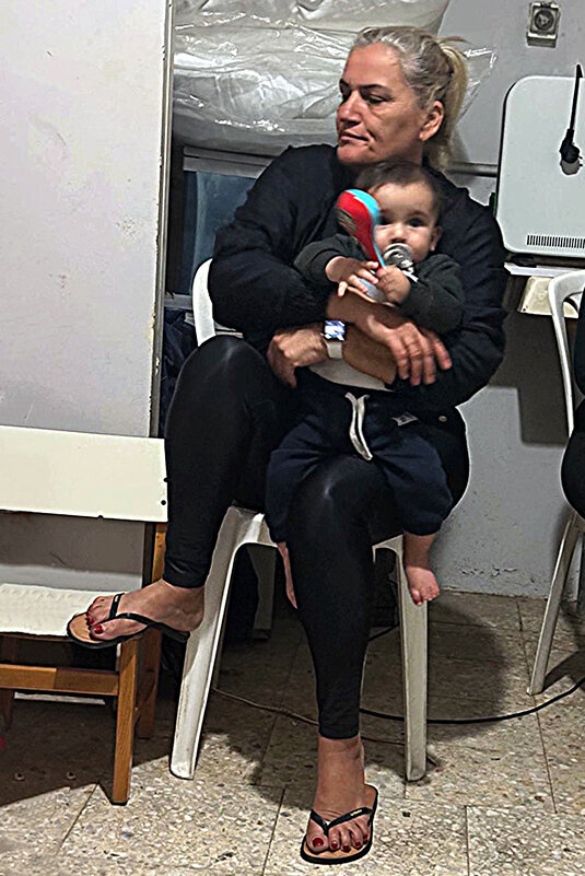 РЕПОРТАЖ   ИЗ   УБЕЖИЩА (1) - Анатолий Малобродский