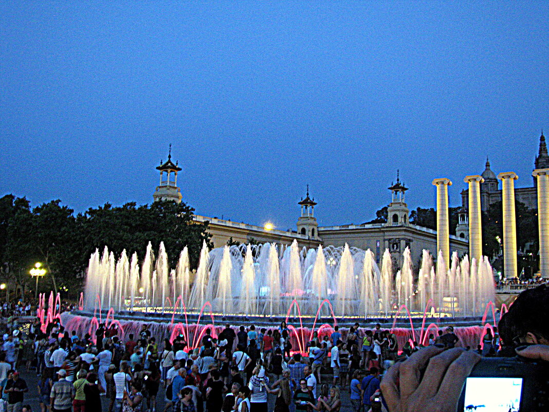 Фонтан Барселоны. - Владимир Драгунский