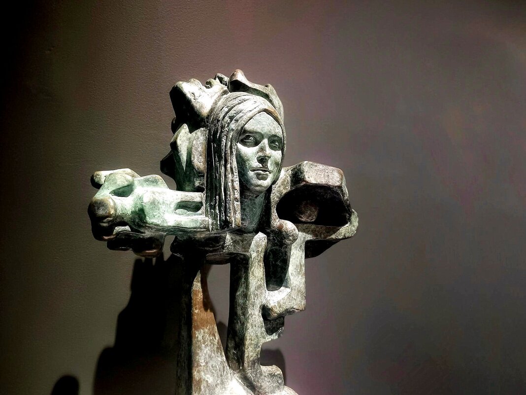 На выставке Эрнста Неизвестного в Москве - Елена 