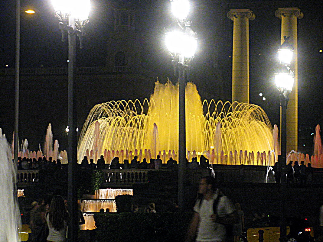 Фонтан Барселоны. - Владимир Драгунский