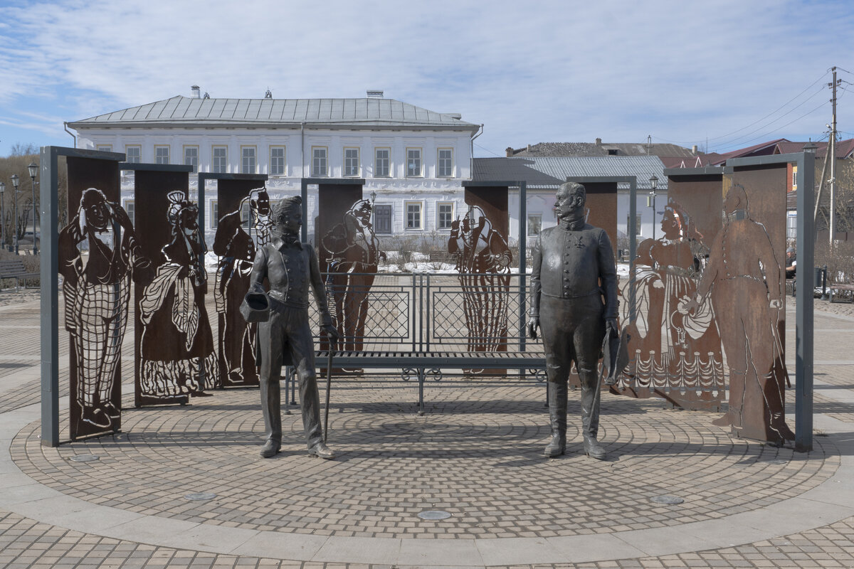 Устюжна, скульптура Ревизор - Александр Буторин