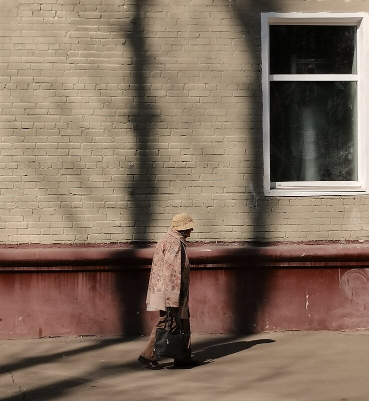 Совпадение по цвету. Можно и не заметить. - Любимова Ольга 