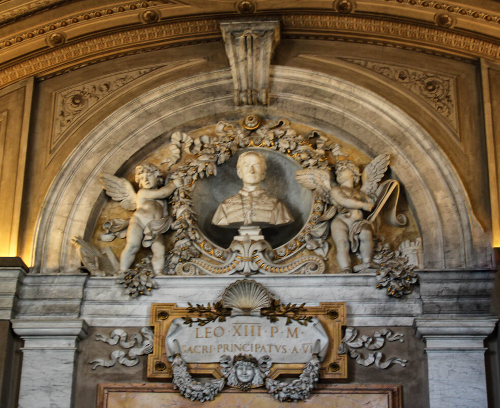 Мемориальный бюст Папы Льва XIII в Ватикане - Любовь Сахарова