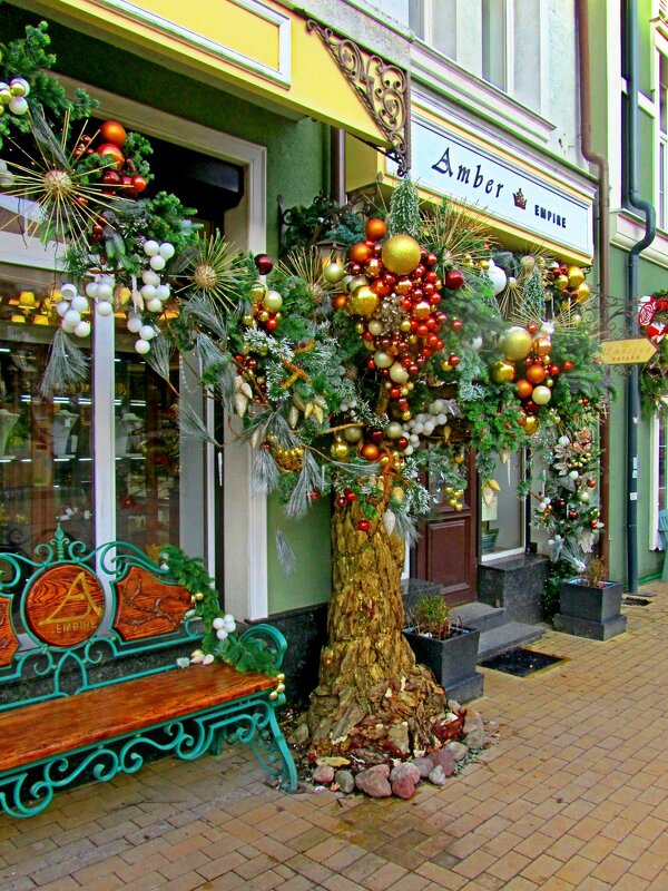 Империя янтаря - Сергей Карачин