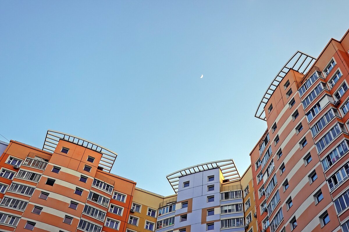 Светит месяц - Валерий Иванович Светит месяц - Валерий Иванович