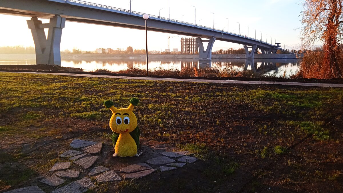 на набережной - Елена Шаламова