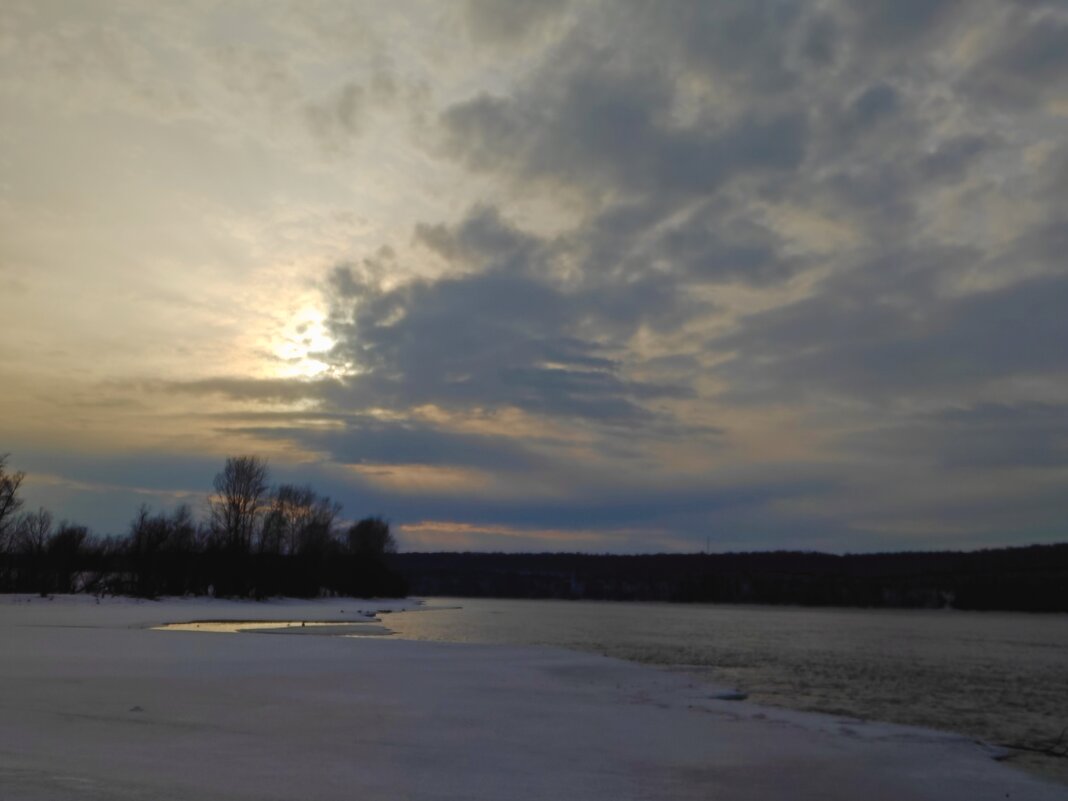 Вечером на Енисее - Владилен Панченко