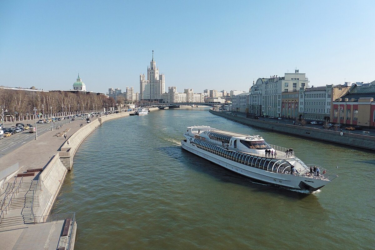 Весенняя навигация - Лидия Бусурина