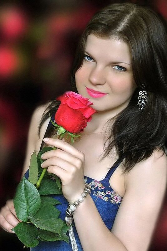 Не замыкайте сердце на замок… Вдруг счастье к вам придет — а там закрыто. - Алла Кочергина