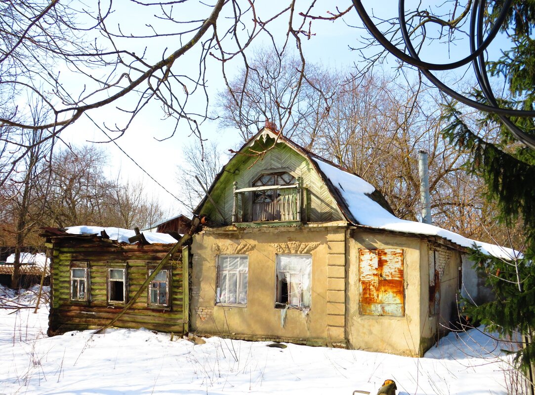 Старинный дом - Андрей Снегерёв