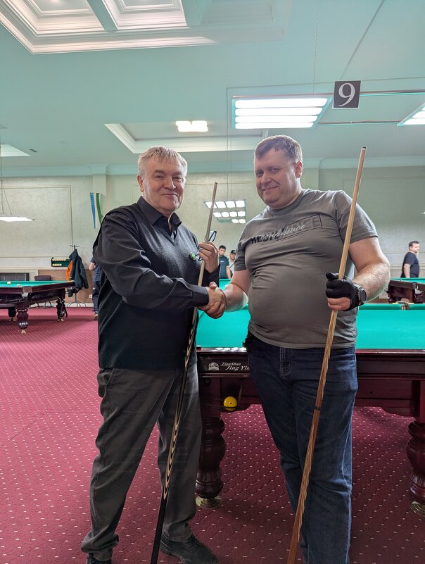 Хорошо поиграли - Андрей Хлопонин Хорошо поиграли - Андрей Хлопонин