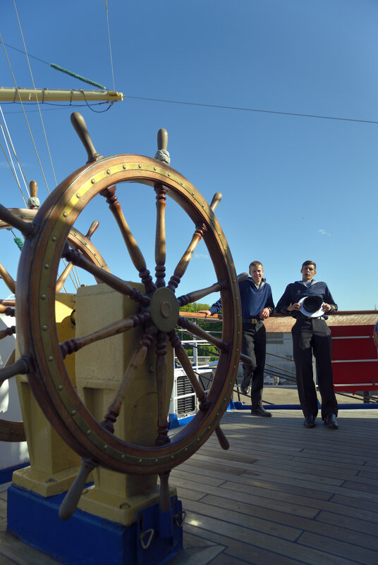 "Мир". Штурвал. - Константин Белоногов