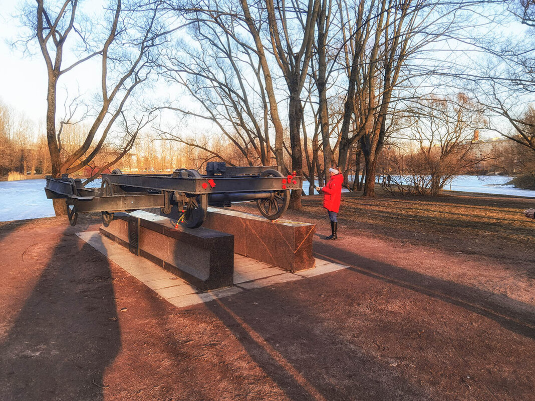 Парк Победы. - Лилия *