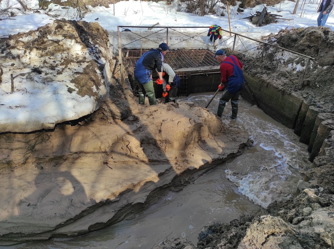 Расчистка русла от песка - Игорь Ч. Расчистка русла от песка - Игорь Ч.